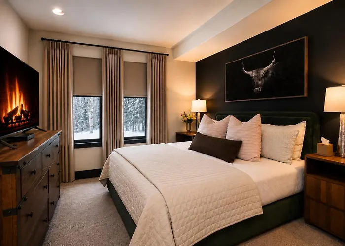 Bear Creek Lodge 303C Hotel Room