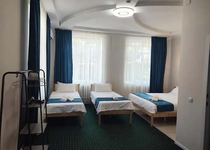 Саратан Отель