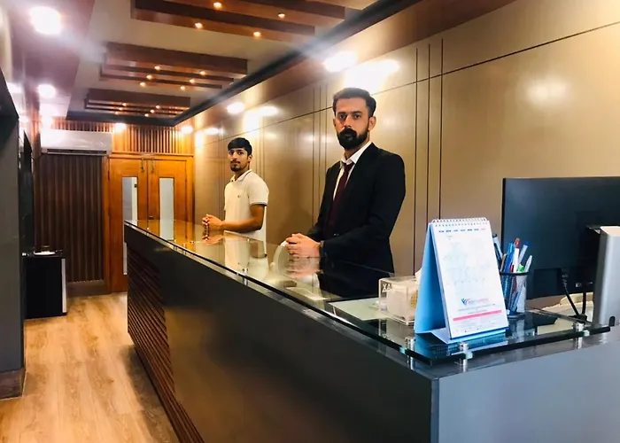 The City Max Hotel