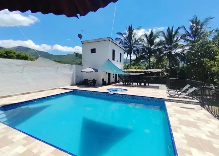Naru Útica