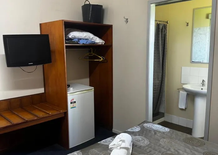 Yuleba Hotel Motel