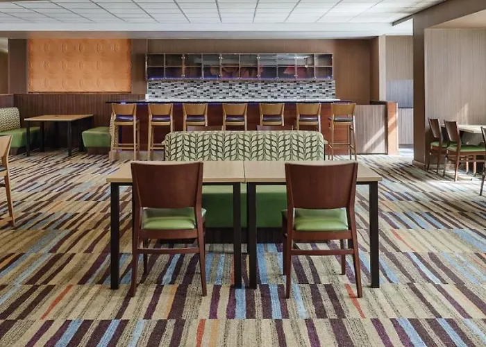 Fairfield By Marriott Inn & Suites Sidney