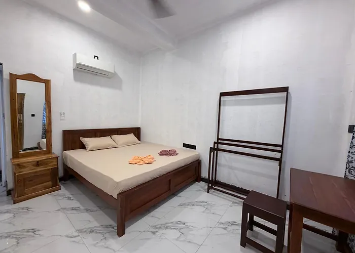Seasong Bungalow Arugambay
