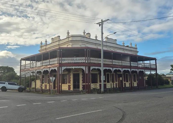National Hotel Warwick