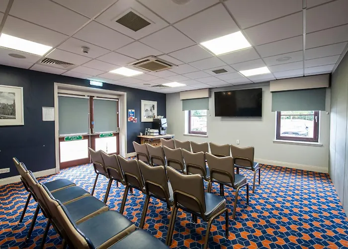 Holiday Inn Express Perth By Ihg