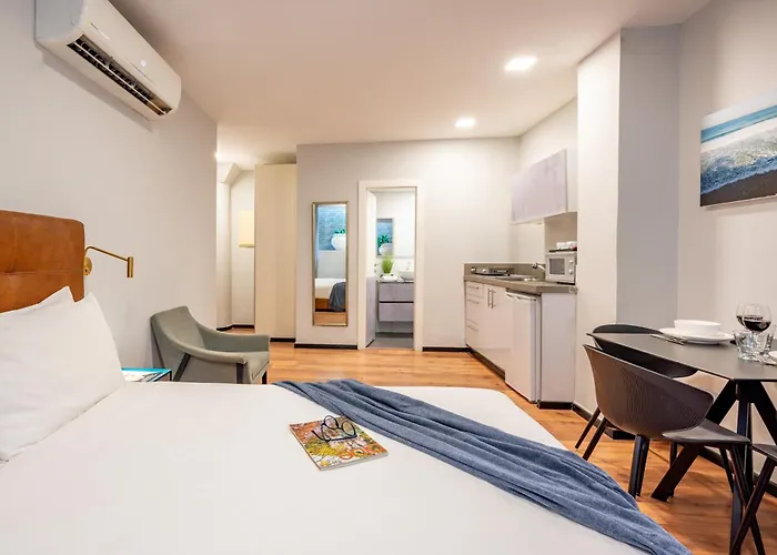 Sea Land Suites - By Echo Hotels