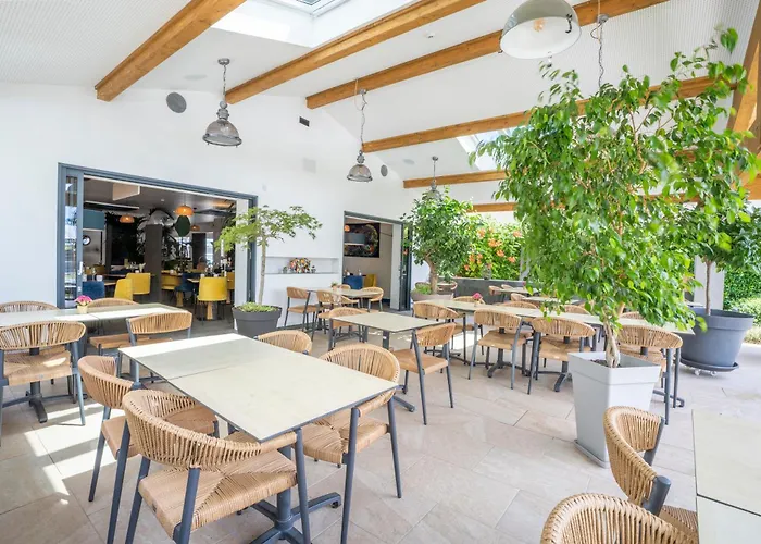 Logis Hotel Restaurant Le Clos Fleuri