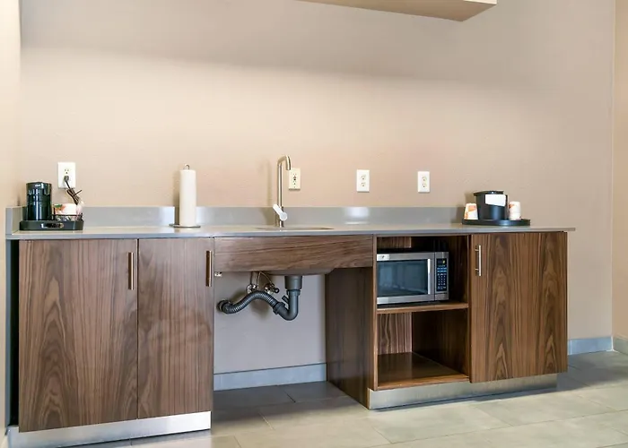 Comfort Inn & Suites Toledo North