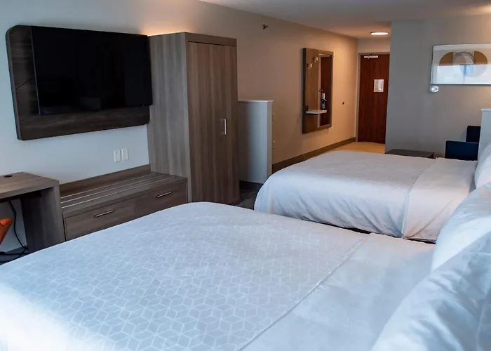 Holiday Inn Express & Suites - Mason City By Ihg