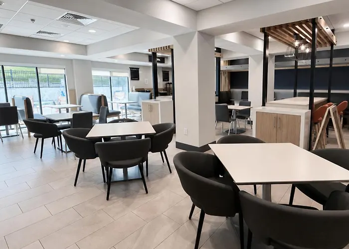 Holiday Inn Cleveland By Ihg