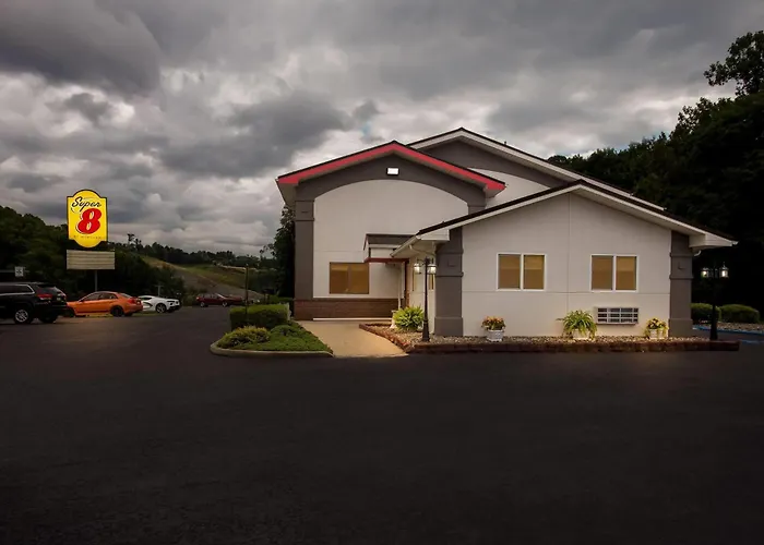 Super 8 By Wyndham Elkins