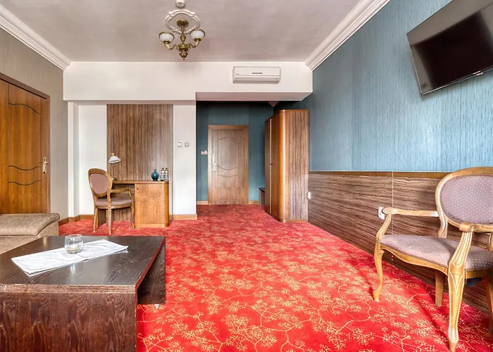 Hotel Zloty Mlyn Majkow