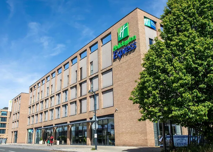 Holiday Inn Express London - Excel By Ihg