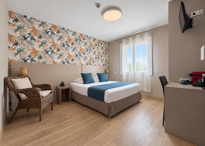 Logis Hotel & Restaurant Le Pardaillan