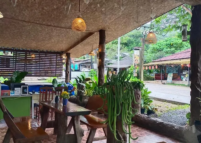 Khao Sok Country Resort