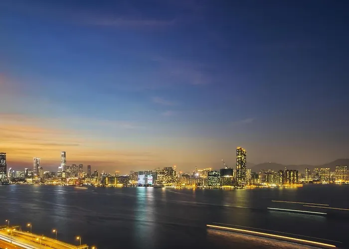 Hyatt Centric Victoria Harbour