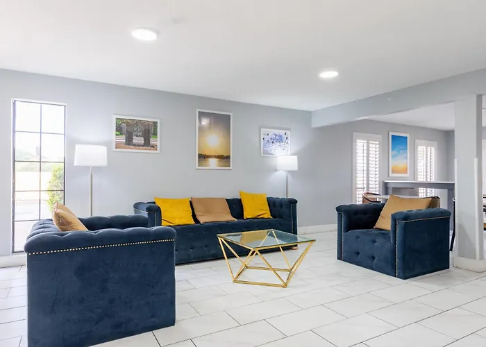 Days Inn By Wyndham Granbury