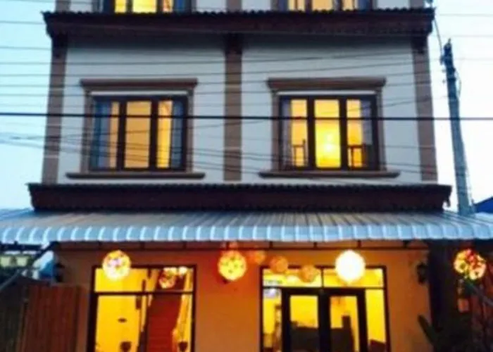 Vang Vieng Camellia Hotel