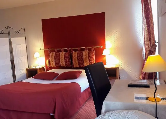 Logis Hotel De La Tour