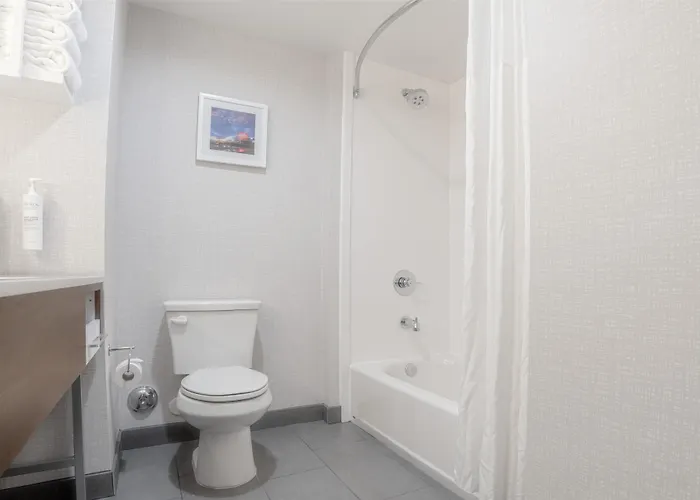 Hampton Inn By Hilton Santa Clarita-Valencia