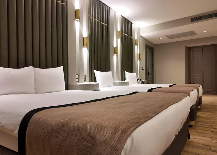 Lala Grand Hotel