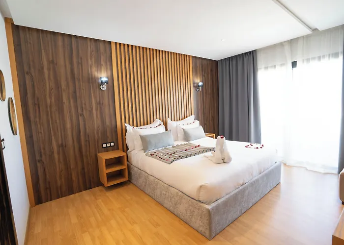 Razane Hotel