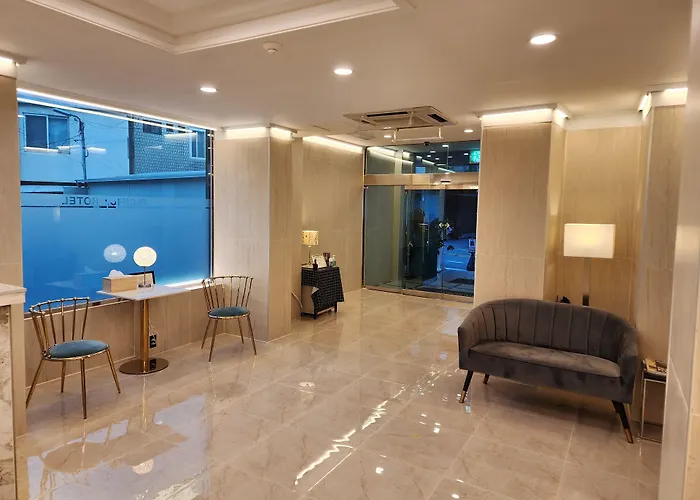 Pacific7 Hotel