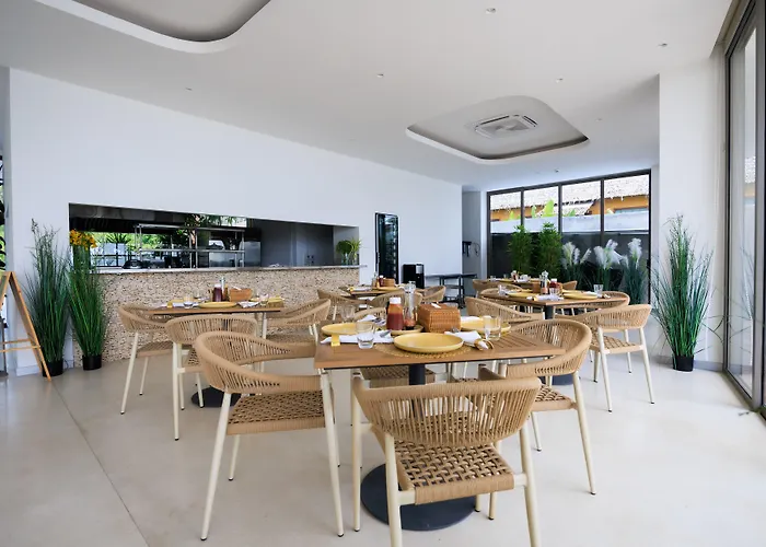 Elite Atoll Beachfront Hotel