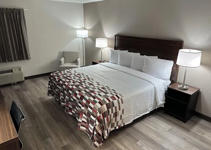 Red Roof Inn Charleston - Dunbar