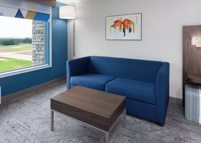Holiday Inn Express & Suites Reedsburg - Dells Area By Ihg