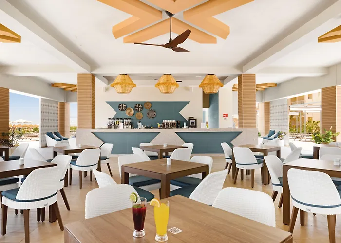 Hotel Riu Baobab