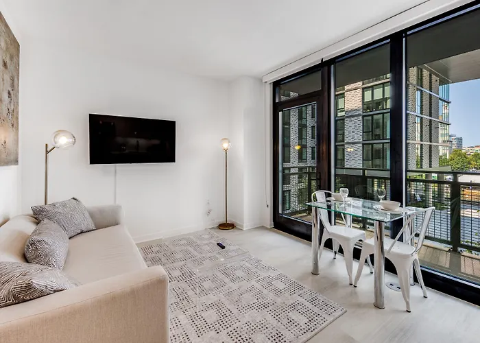 Global Luxury Suites At Capitol Hill
