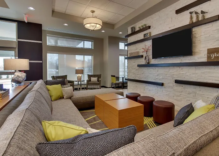 Drury Inn & Suites Cleveland Beachwood
