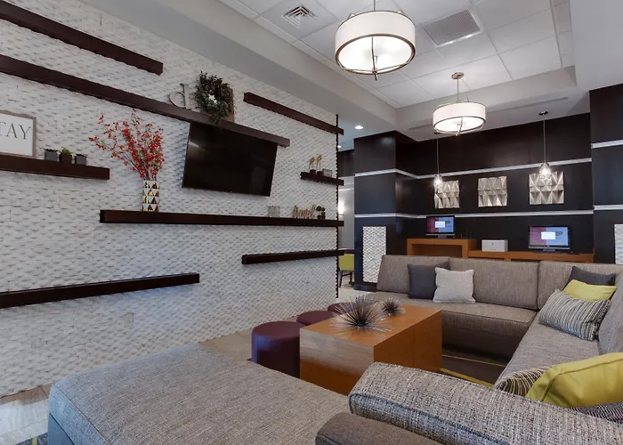 Drury Inn & Suites Cleveland Beachwood
