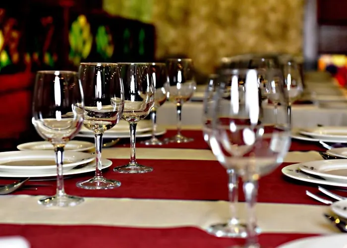 Macara Sheki City Hotel