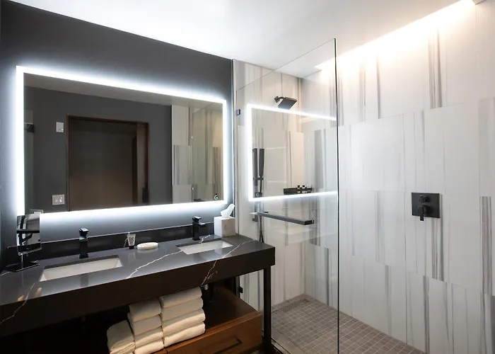 The Glenmark, Glendale, A Tribute Portfolio Hotel