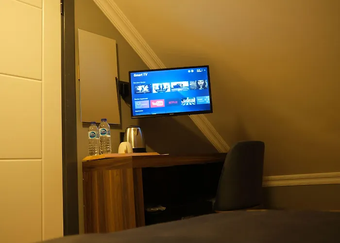 The Pearl Airport Hotel