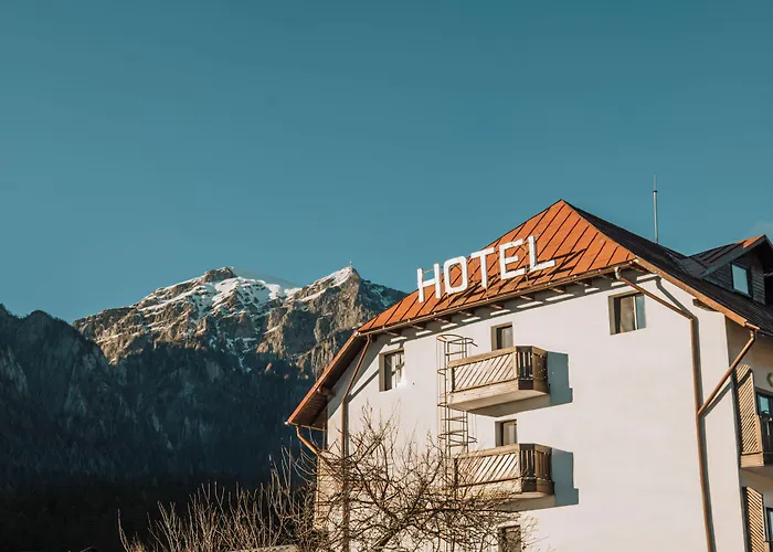 Suru Hotel & Restaurant
