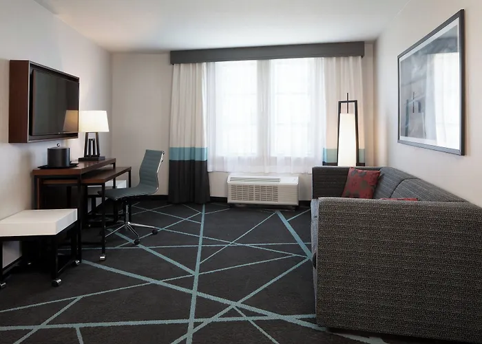 Fairfield Inn & Suites By Marriott Camarillo