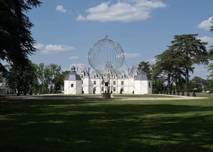 Chateau De Maubreuil