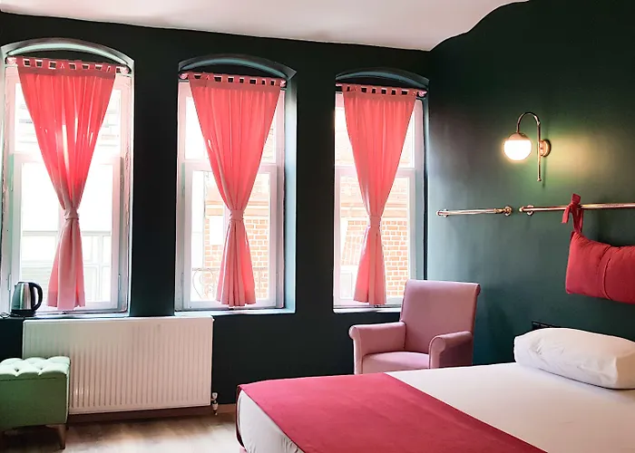 Casa Rosa Suites