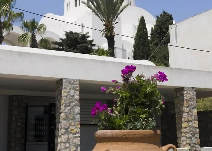 King Thiras Hotel