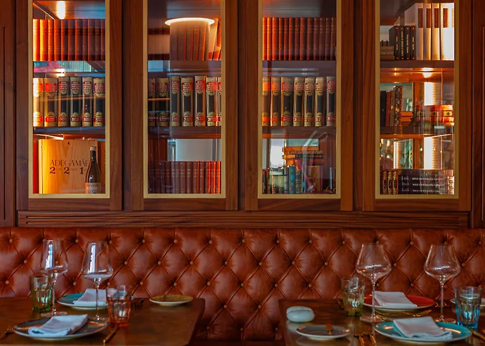 Wine & Books Lisboa Hotel