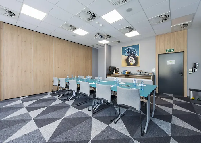 Holiday Inn Express Warsaw - Mokotow By Ihg