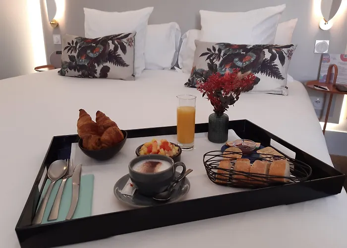 Aiden By Best Western Clermont-Ferrand - Le Magnetic Hotel & Spa