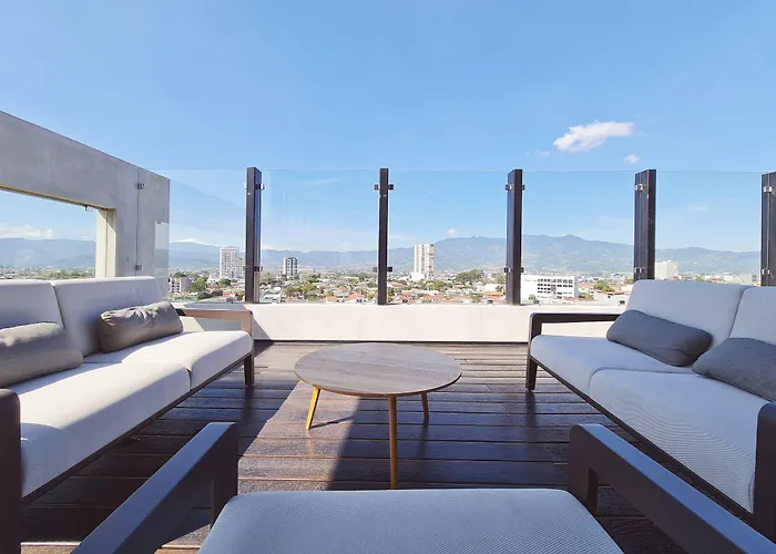 BEE Suites San José - Escalante
