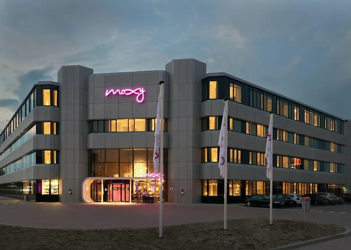 Moxy Amsterdam Schiphol Airport