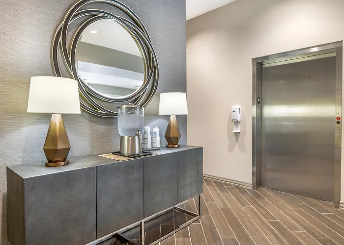 Best Western Plus Parkside Inn & Suites