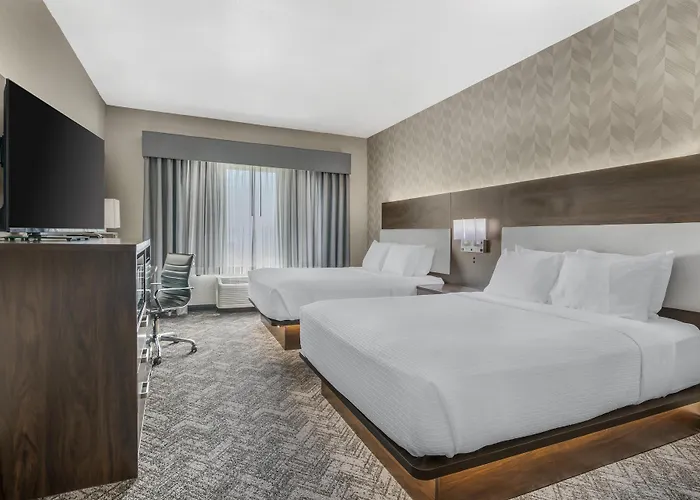 Best Western Plus Parkside Inn & Suites