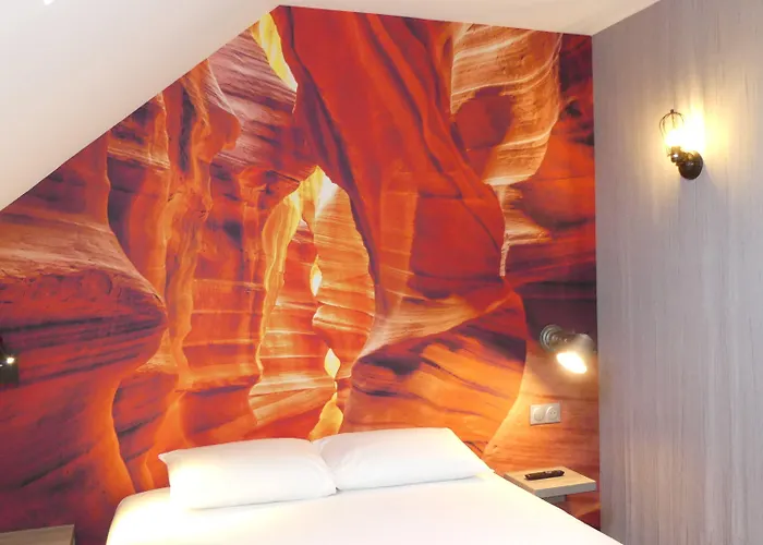 Break Hotel
